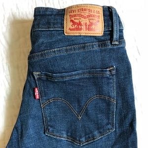 Levi mid-rise skinny jeans